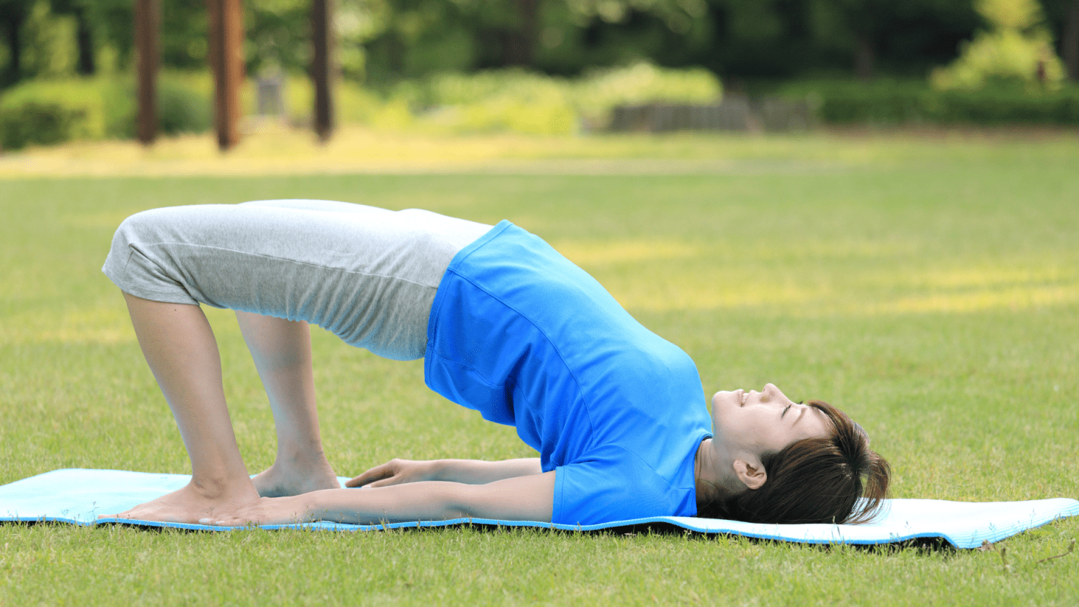 8 stretches in 15mins to relieve back pain | Sealy Singapore