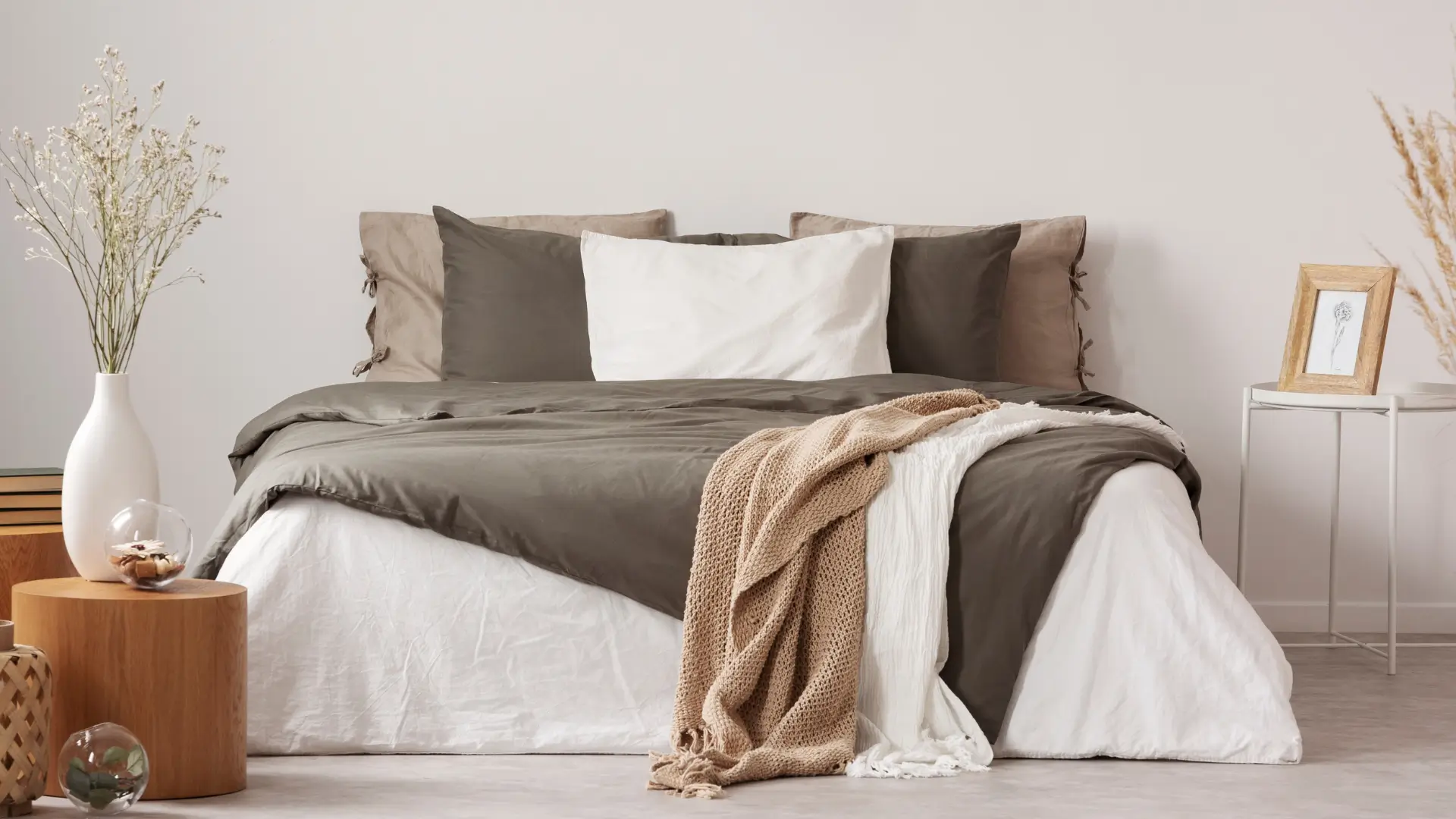 King size bed Singapore